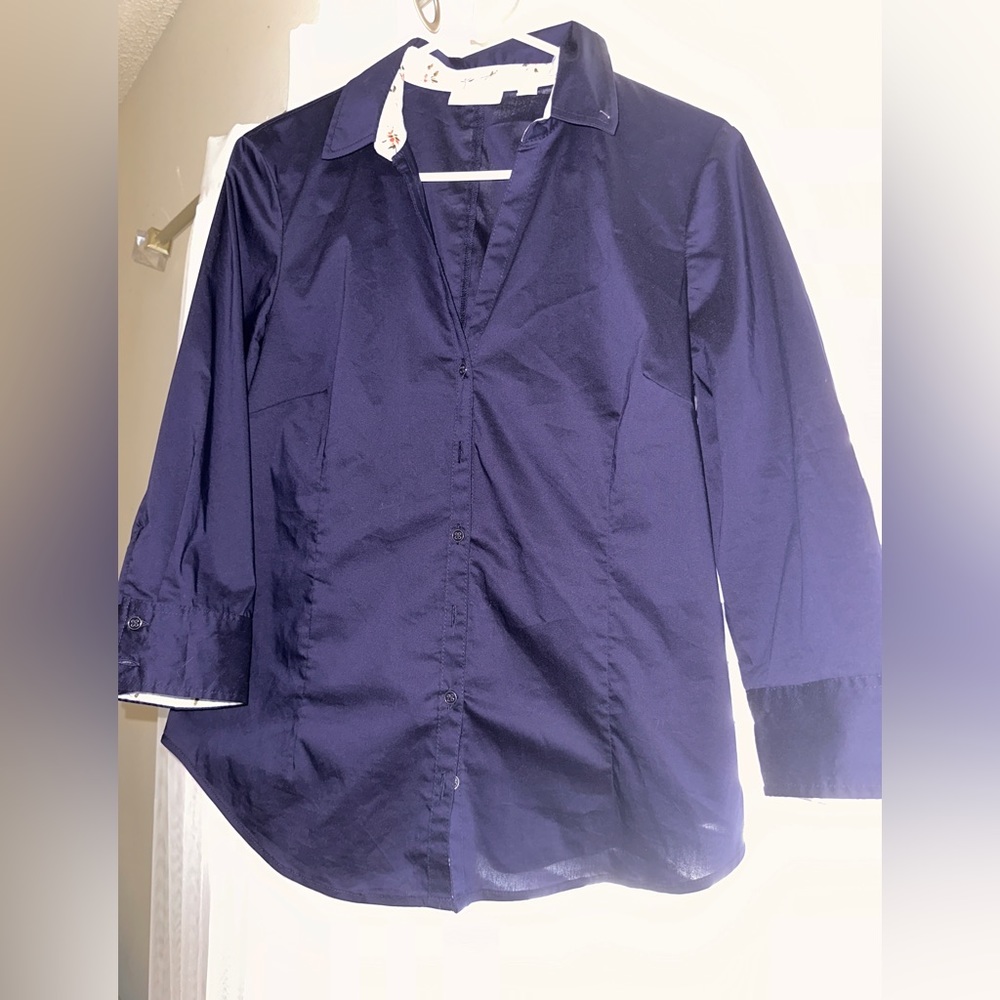 Women’s 3/4 button down shirt